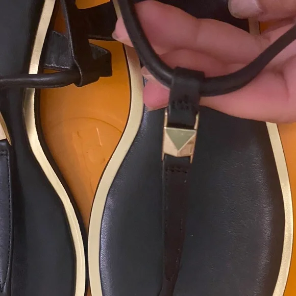 MICHAEL Michael Kors Shoes Michael Kors Fanning Thong Sandal